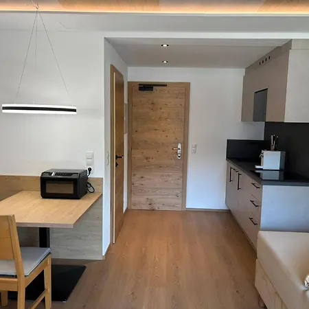 Haus Arrez 公寓 *